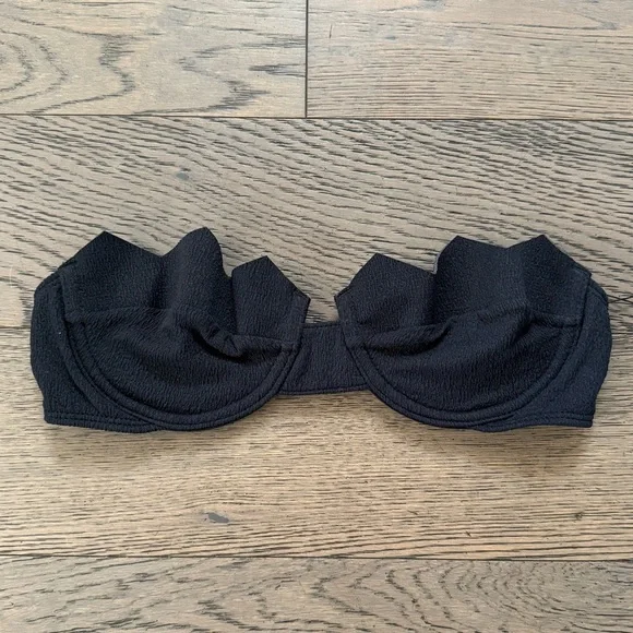 Vix Firenze Imani Bandeau and High Waisted Hot Pants Bikini - Picture 4 of 8